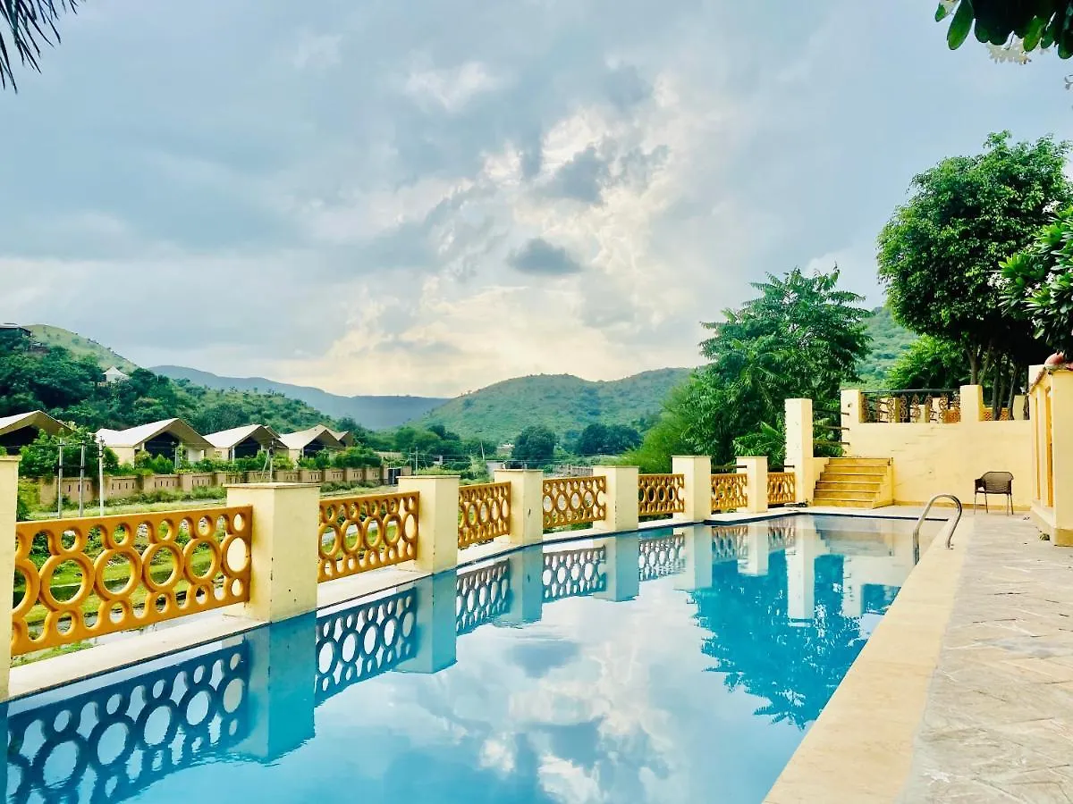 Udai Farmhouse Resort Udaipur - A Peacefull Riverside Property הודו